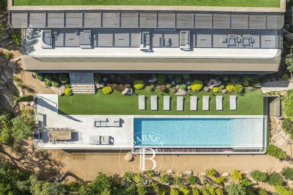 Sainte-Lucie-de-Porto-Vecchio, Villa 7 Chambres -  553 m² à vendre