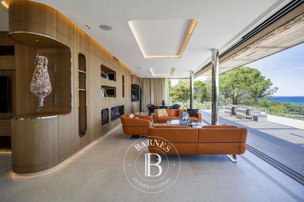 Sainte-Lucie-de-Porto-Vecchio, Villa 7 Chambres -  553 m² à vendre