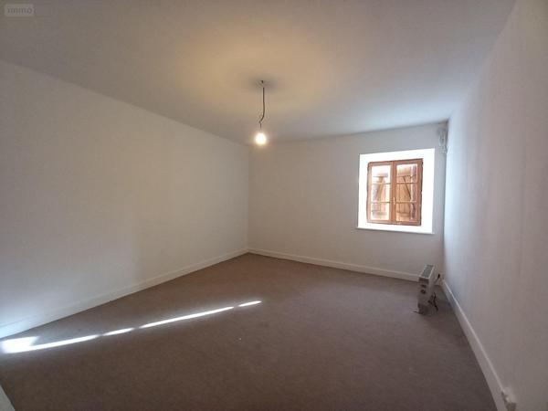 Maison à vendre à Chalinargues dans le Cantal (15170), ref : FG/2278   
FREISSINET