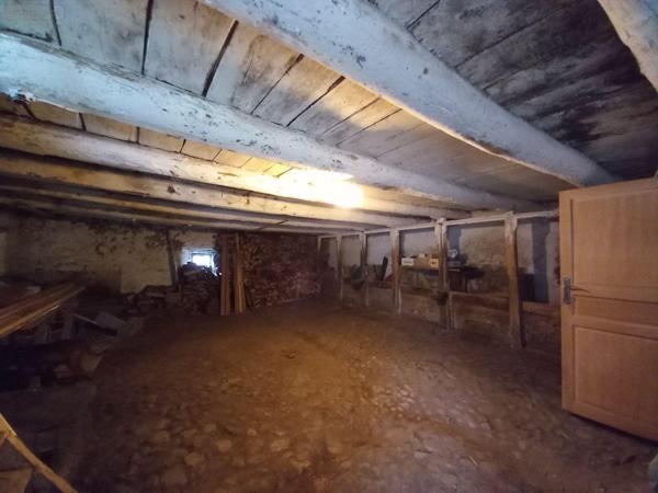 Maison à vendre à Chalinargues dans le Cantal (15170), ref : FG/2278   
FREISSINET