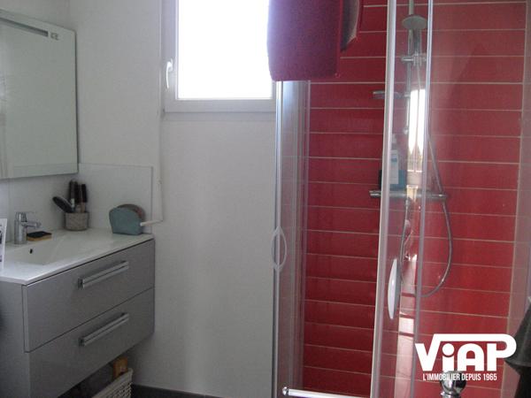 MAISON RÉCENTE DE 111 m² AVEC JARDIN , Condat sur vienne