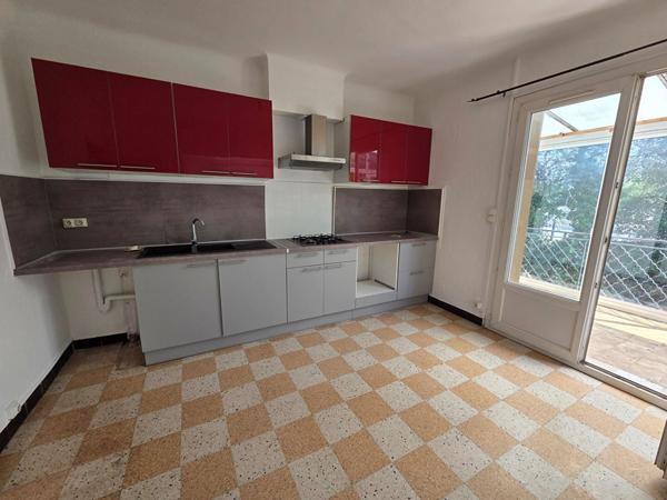 BELLE MAISON T4 PLAN D'ORGON - GRAND JARDIN (ENV. 3000M²) - GARAGE