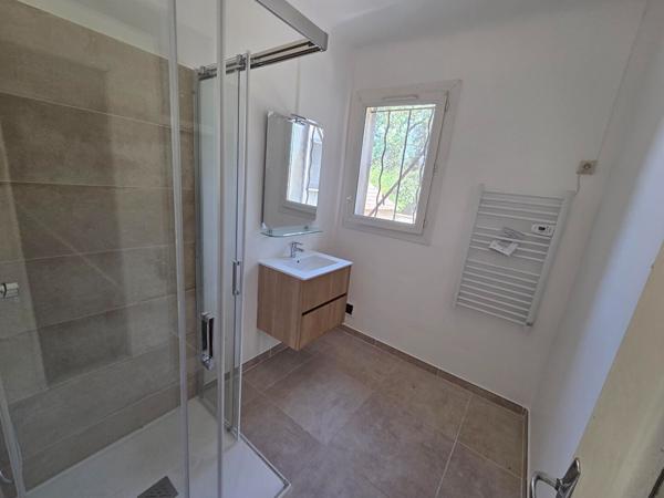 BELLE MAISON T4 PLAN D'ORGON - GRAND JARDIN (ENV. 3000M²) - GARAGE