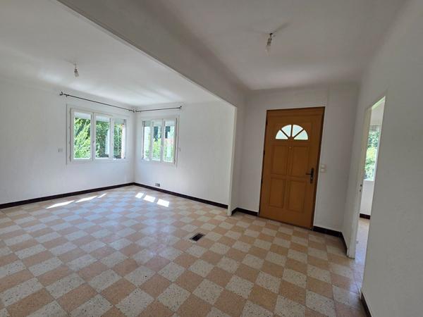 BELLE MAISON T4 PLAN D'ORGON - GRAND JARDIN (ENV. 3000M²) - GARAGE