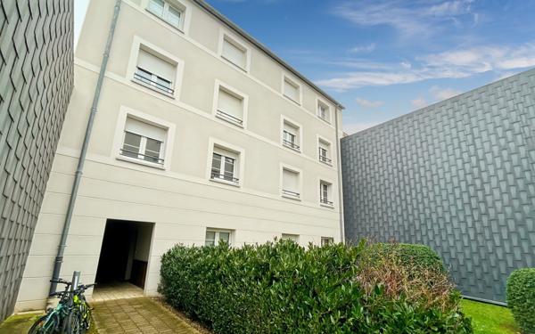 Appartement à louer    1 pièce • 29,80 m2 Orléans