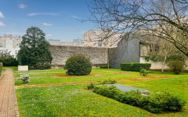 Appartement à louer    1 pièce • 29,80 m2 Orléans