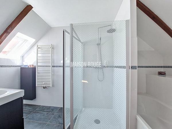 Demeure Authentique Bretonne du XVe Siècle - Propriété de Caractère avec Gîtes, Sauna, Piscine et Cadre Bucolique
