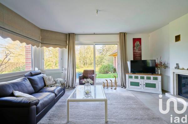 Maison 5 pièces de 200 m² à Faumont (59310)