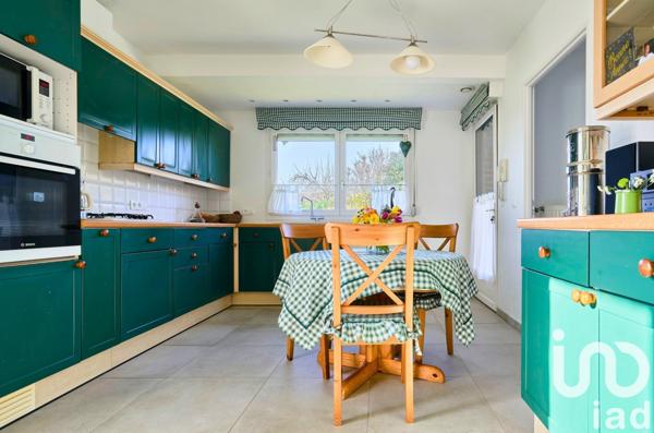 Maison 5 pièces de 200 m² à Faumont (59310)