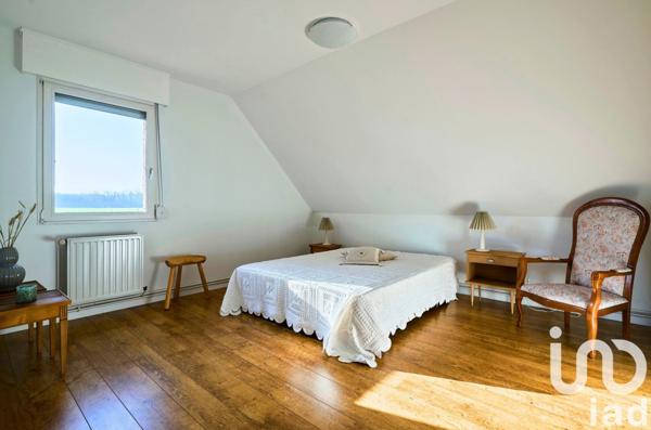 Maison 5 pièces de 200 m² à Faumont (59310)