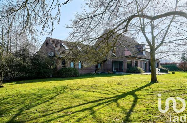 Maison 5 pièces de 200 m² à Faumont (59310)