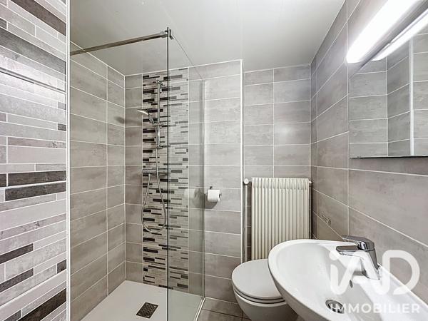 Bar, Brasserie, Tabac à vendre 920 m² Saint-Alban-sur-Limagnole