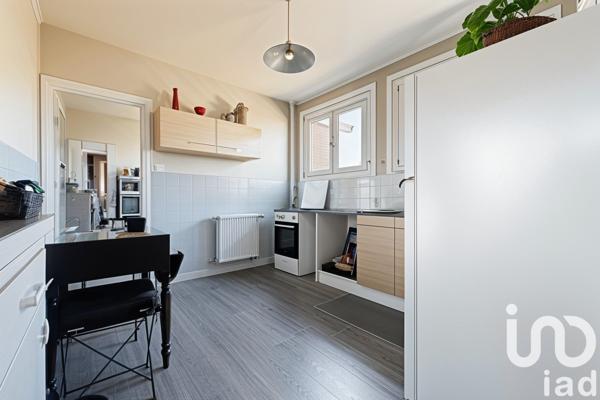 Appartement 3 pièces de 59 m² à Roubaix (59100)