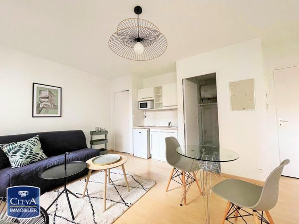Appartement à louer 1 pièce 28m²
