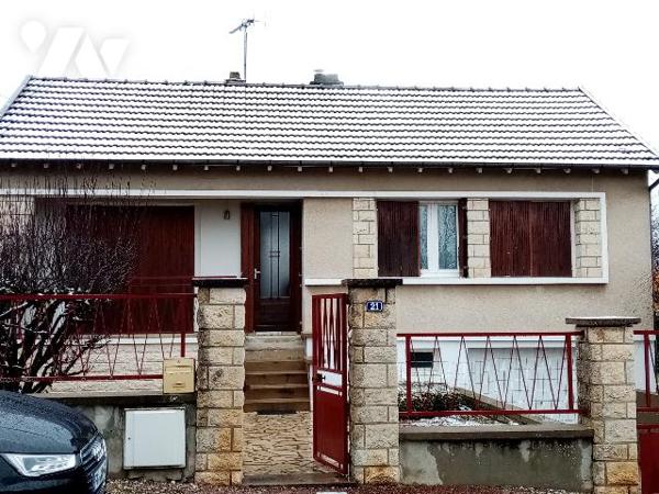 Un pavillon proche commerces, écoles et gare,