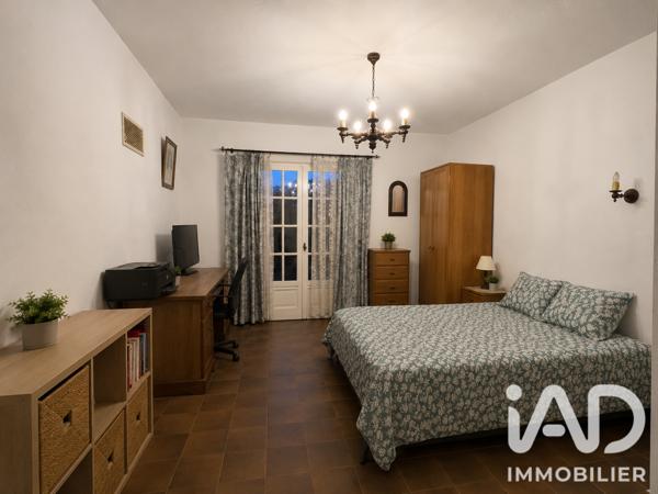 Maison à vendre 4 pièces 159 m² Hyères