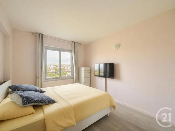 Appartement F3 à vendre  3 pièces - 55,80 m 2   FRESNES  - 94