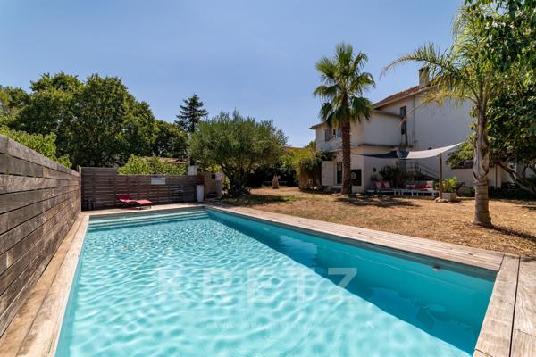 Élégante maison années 30 proche du centre-ville de Nîmes