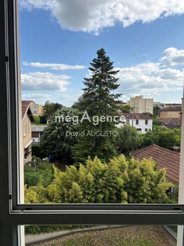 Appartement à VILLEFRANCHE-SUR-SAONE, 69400 - 4 pièces 76m²