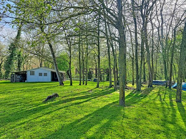 A vendre, Propriété d'architecte d'exception aux portes de Caen.