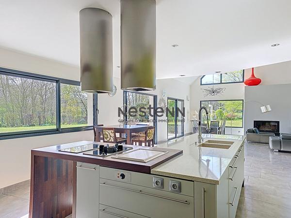 A vendre, Propriété d'architecte d'exception aux portes de Caen.