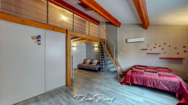 Dpt Hérault (34), à vendre MONTPELLIER maison de ville meublée, 78 m2 type LOFT + garage + parking + buanderie