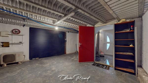 Dpt Hérault (34), à vendre MONTPELLIER maison de ville meublée, 78 m2 type LOFT + garage + parking + buanderie