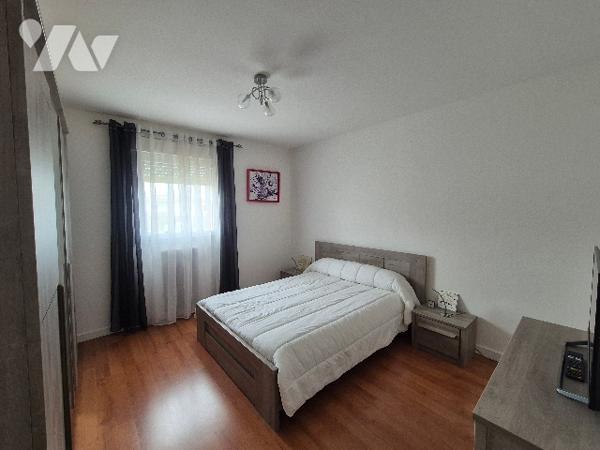 LAUNAGUET (31140), Quartier résidentiel, maison mitoyenne de 77 m² sur un terrain de 253 m².