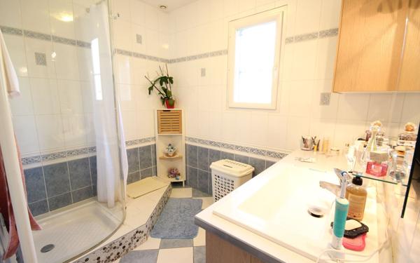 Maison à vendre    5 pièces • 142 m2 Lescar