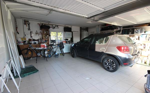 Maison à vendre    5 pièces • 142 m2 Lescar