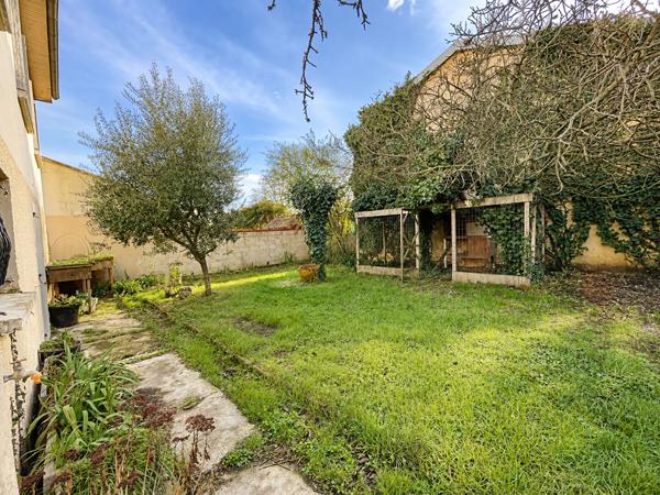 PORTET SUR GARONNE - Village - Maison de 90,8 m2 avec jardin de 476m2 , double garage et atelier , Portet sur garonne