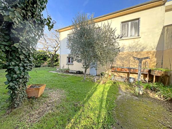 PORTET SUR GARONNE - Village - Maison de 90,8 m2 avec jardin de 476m2 , double garage et atelier , Portet sur garonne