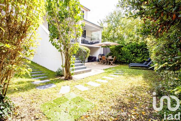 Maison à vendre 7 pièces 183 m² Rueil-Malmaison