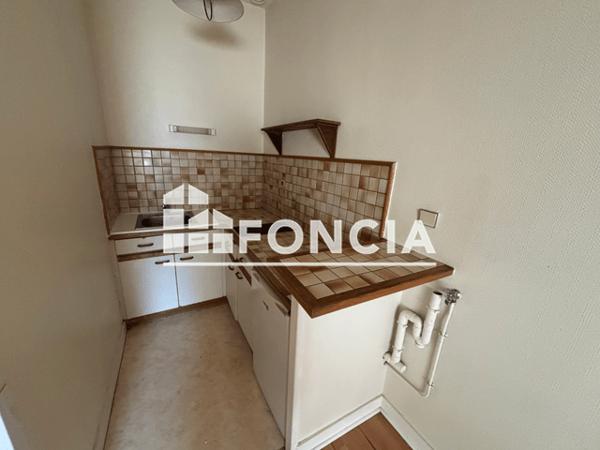 Location Appartement 2 pièces 26.82 m² - 26 RUE DU REMPART Tours 37000
