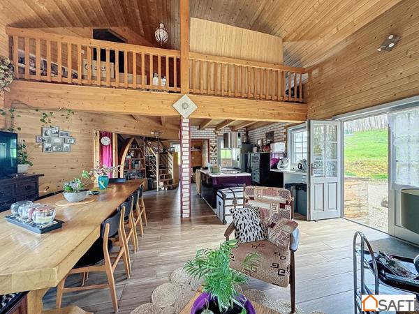 Jolie Maison atypique dans un écrin de verdure