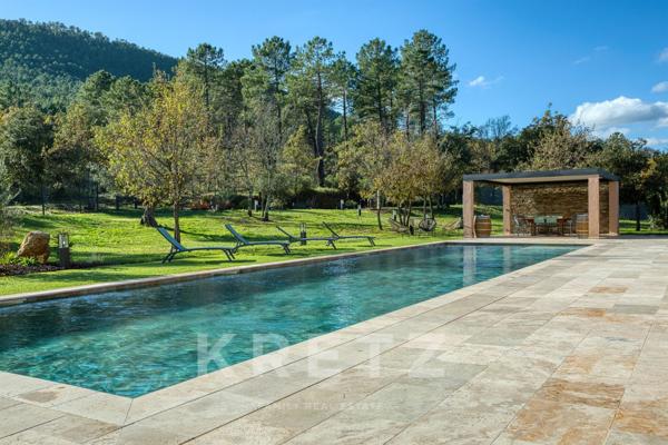 Bastide contemporaine en campagne