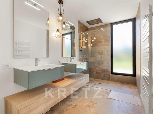 Bastide contemporaine en campagne