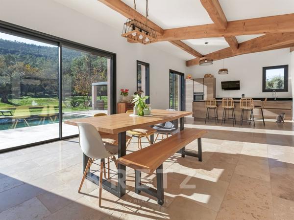 Bastide contemporaine en campagne