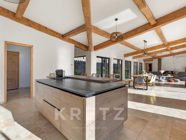 Bastide contemporaine en campagne