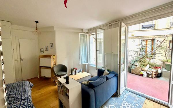 Appartement à vendre    1 pièce • 26,49 m2 Paris 10