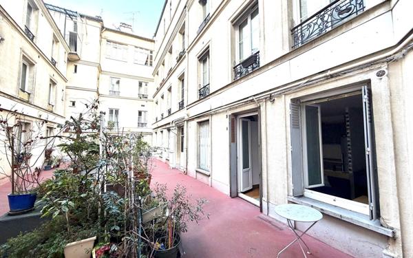 Appartement à vendre    1 pièce • 26,49 m2 Paris 10