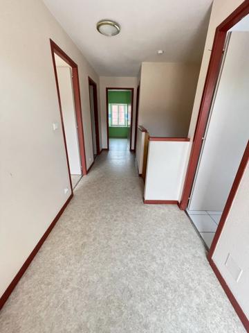 Vente                                                      Maison de village
                        
                     7 pièces                      134 m2                     à Celles-sur-Plaine