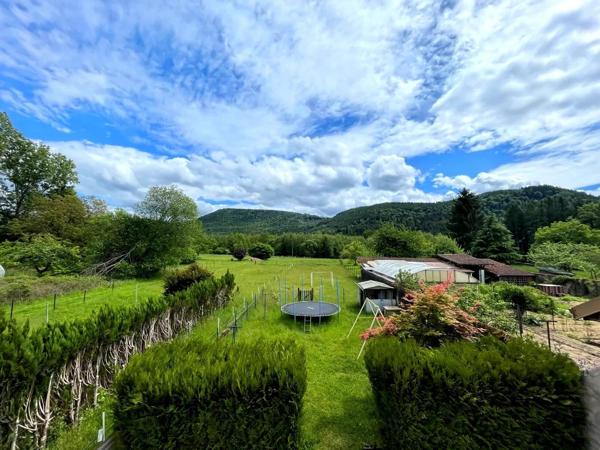 Vente                                                      Maison de village
                        
                     7 pièces                      134 m2                     à Celles-sur-Plaine