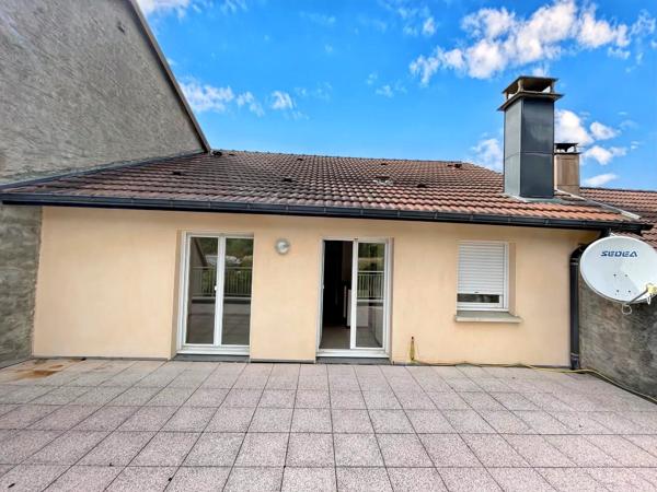 Vente                                                      Maison de village
                        
                     7 pièces                      134 m2                     à Celles-sur-Plaine