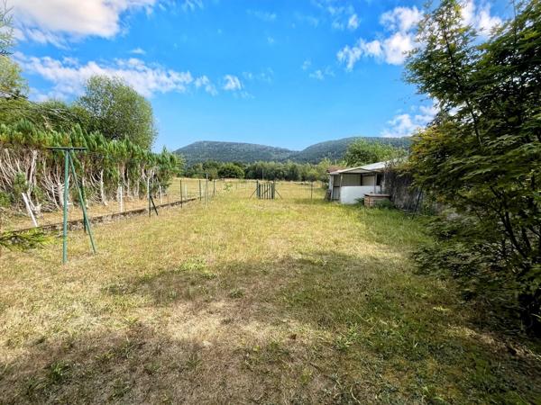 Vente                                                      Maison de village
                        
                     7 pièces                      134 m2                     à Celles-sur-Plaine