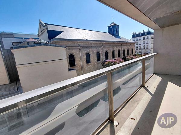Appartement à vendre Paris 7eme - 3 pièces, 89m² avec 2 chambre(s) à 1 350 000€ - AJP Immobilière Passy Paris 16