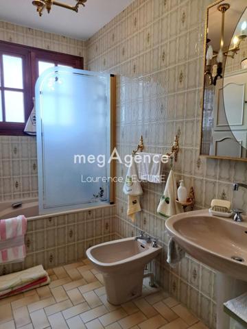 Maison à Orbec, 14290 - 6 pièces 140m²