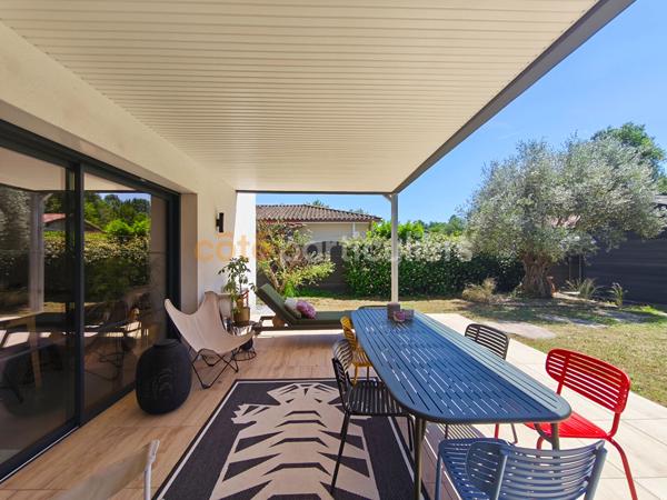 Vente
                Maison117 m² - 5 Pièces -
                    MONT DE MARSAN (40000)