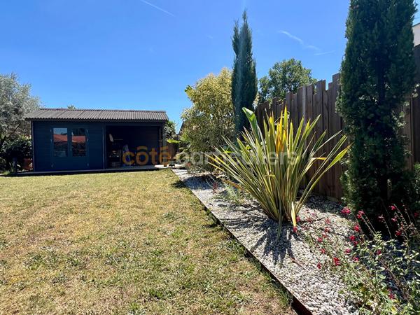 Vente
                Maison117 m² - 5 Pièces -
                    MONT DE MARSAN (40000)