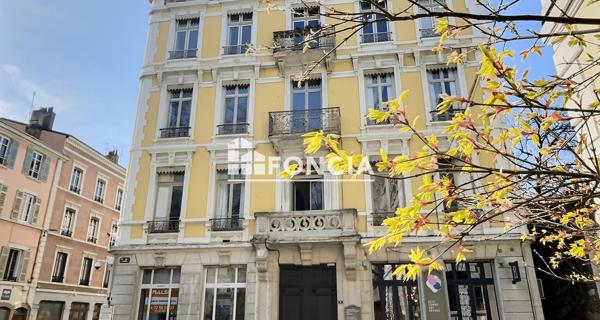 À vendre Appartement 6 pièces 200 m² - Vienne 38200